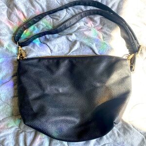 bcbg black shoulder bag fake leather purse with gold accents handbag accessories